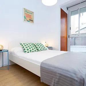 higuests-sagrada-familia-apartments.topbarcelonahotels.com/